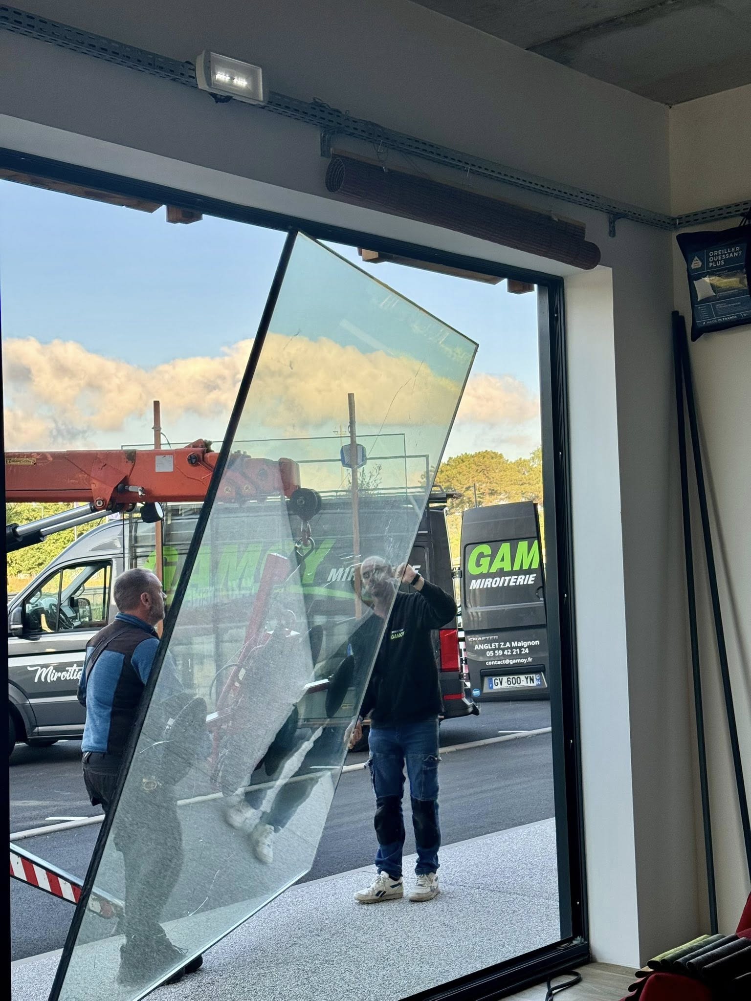 DEPANNAGE VITRINE MAGASIN ANGLET
